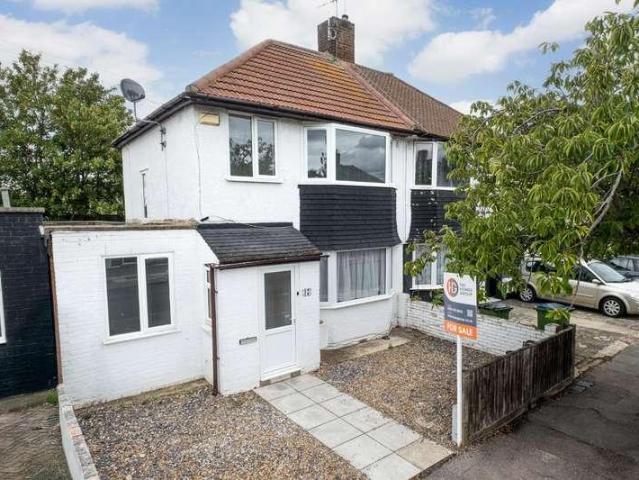 3 bed house for sale