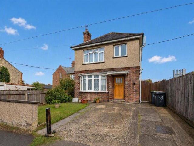 3 bed house for sale
