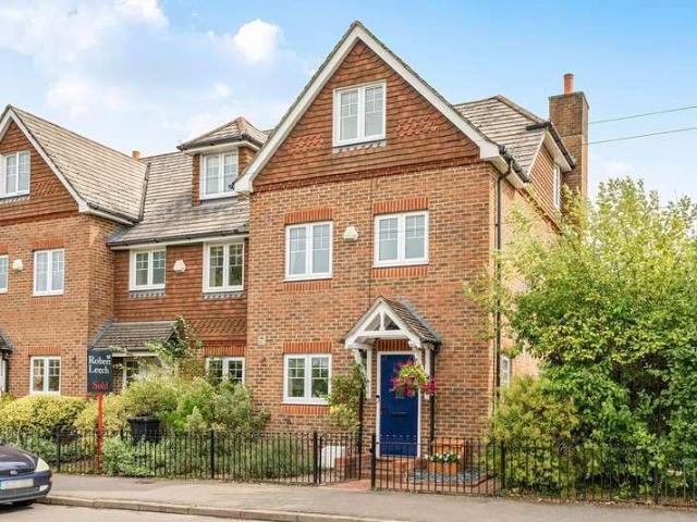 3 bed house for sale
