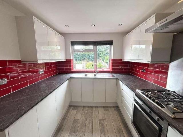 3 bed house for sale