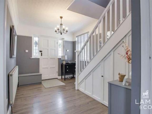 3 bed house for sale