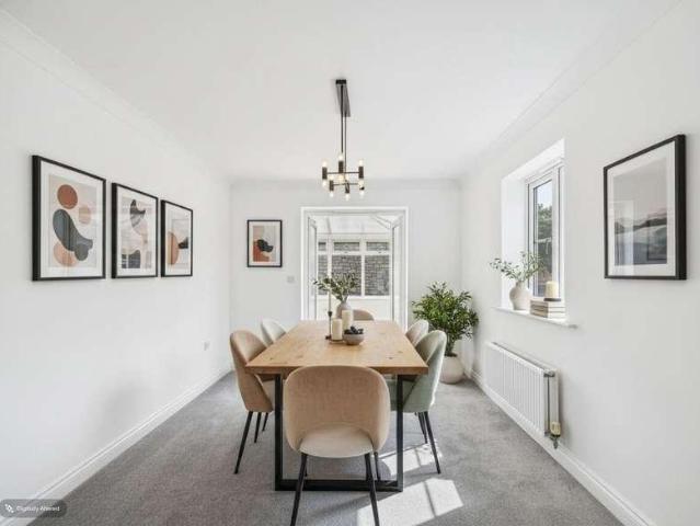 3 bed house for sale