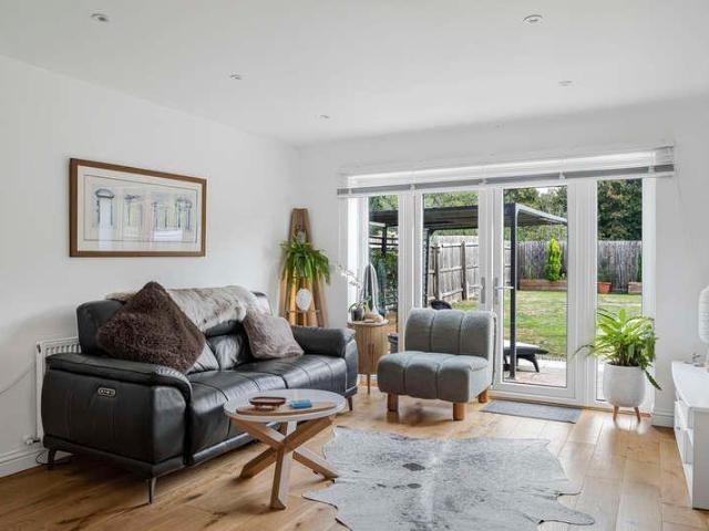 3 bed house for sale