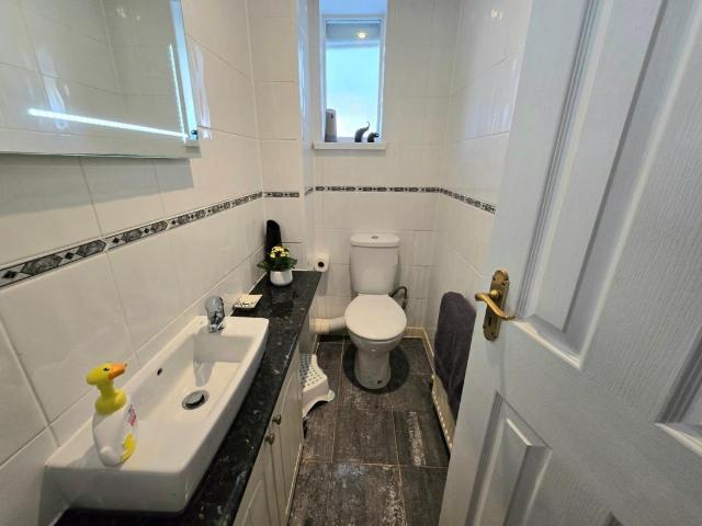 3 bed house for sale