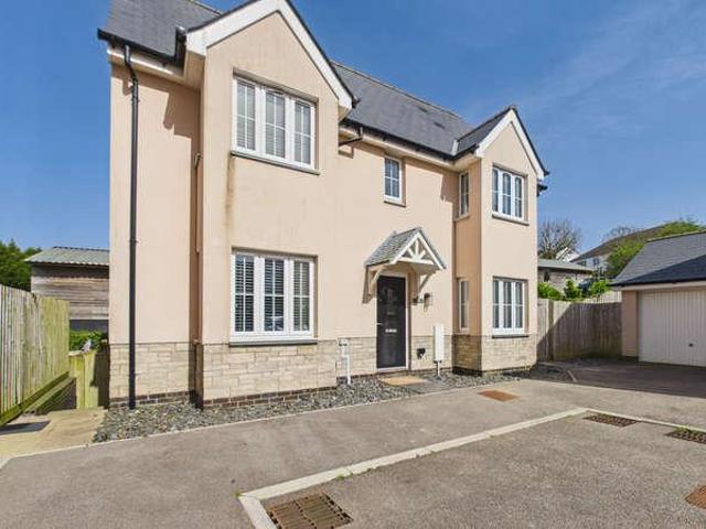 3 bed house for sale
