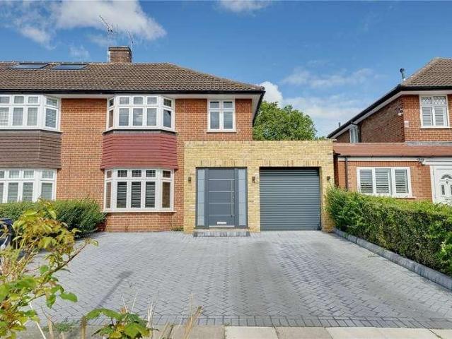 3 bed house for sale