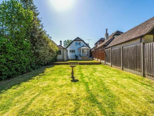 2 bed house for sale