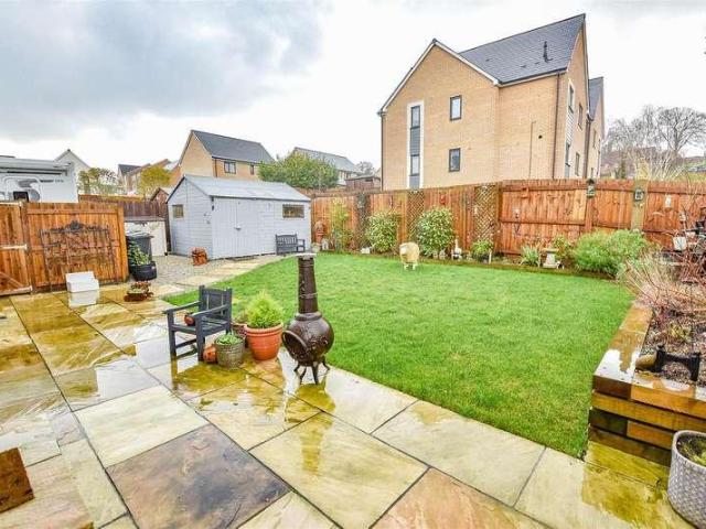 3 bed house for sale