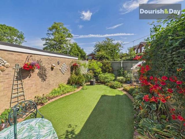 3 bed house for sale