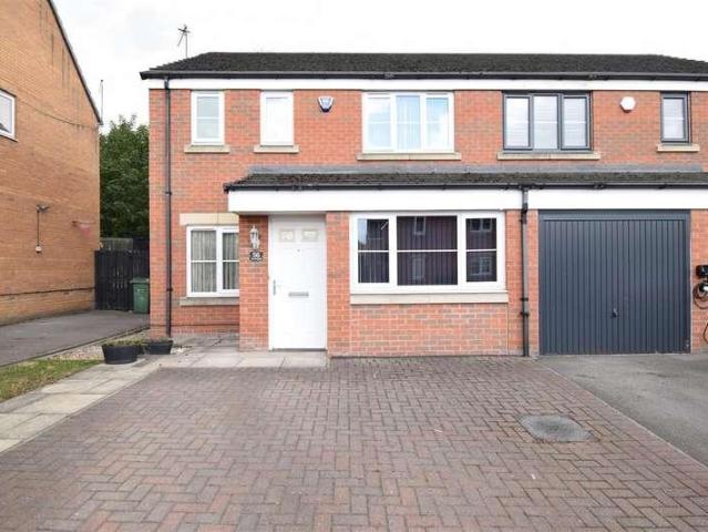 3 bed house for sale