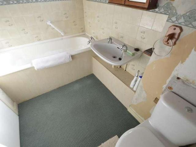 3 bed house for sale