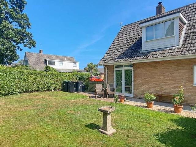 3 bed house for sale