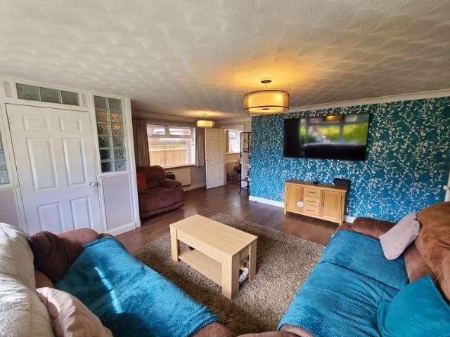 3 bed house for sale