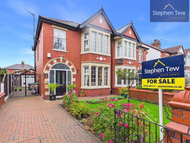 3 bed house for sale