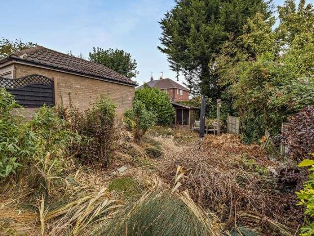 3 bed house for sale