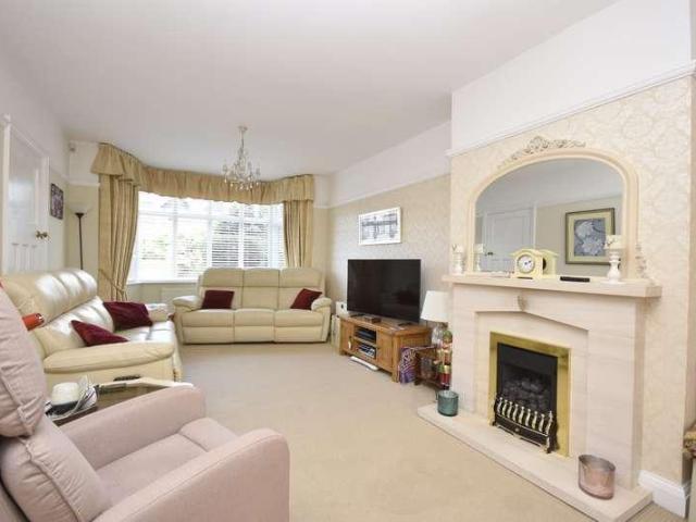 3 bed house for sale