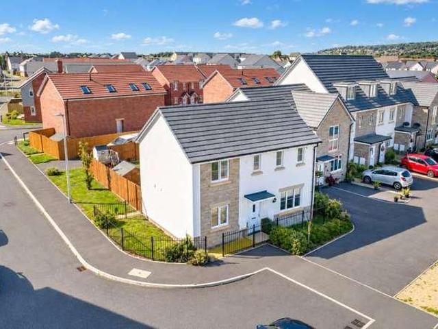 3 bed house for sale
