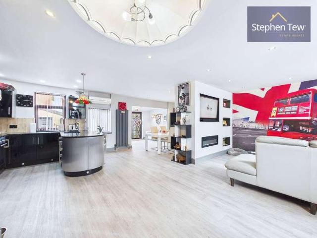 3 bed house for sale
