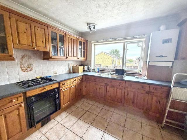 3 bed house for sale
