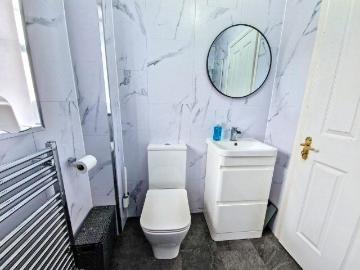 3 bed house for sale