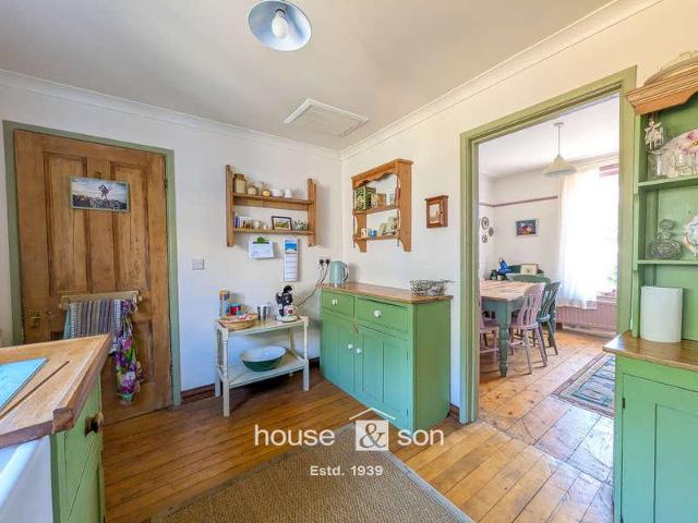 3 bed house for sale