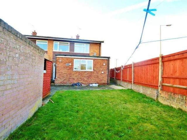 4 bed house for sale