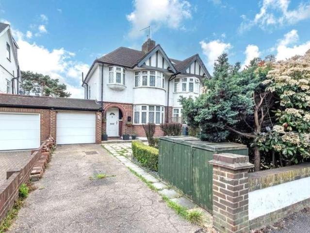 3 bed house for sale