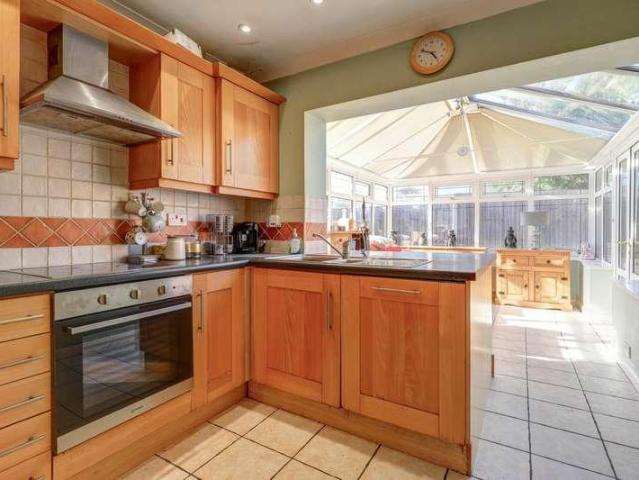 3 bed house for sale