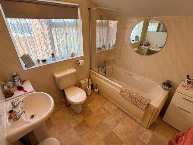 3 bed house for sale