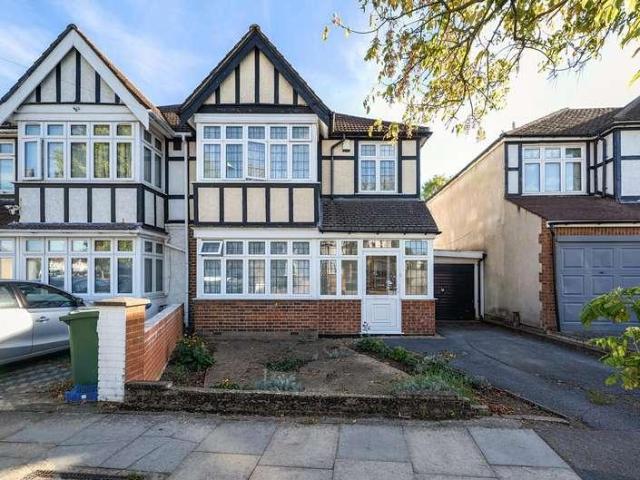 3 bed house for sale