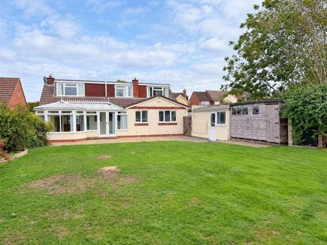 3 bed house for sale