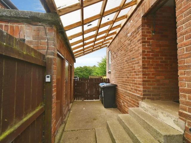 3 bed house for sale