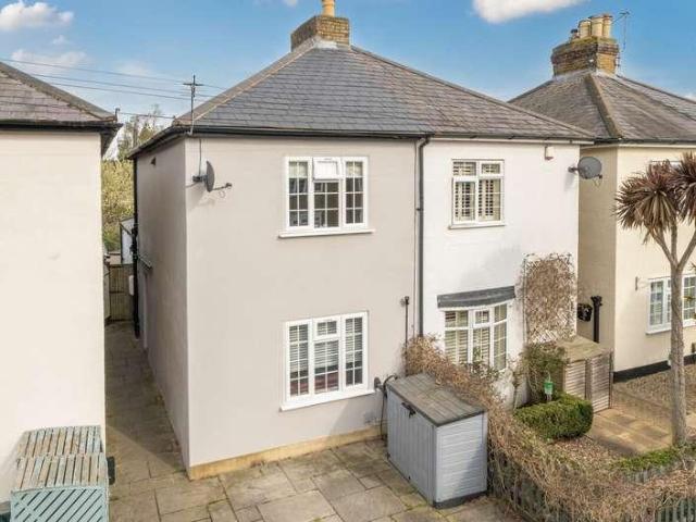3 bed house for sale