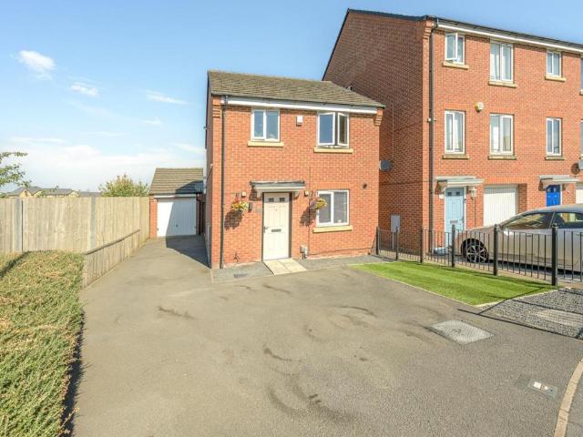 3 bed house for sale