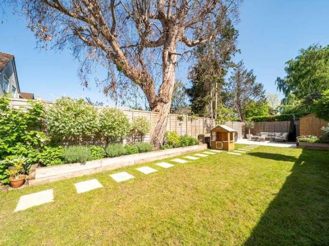 3 bed house for sale