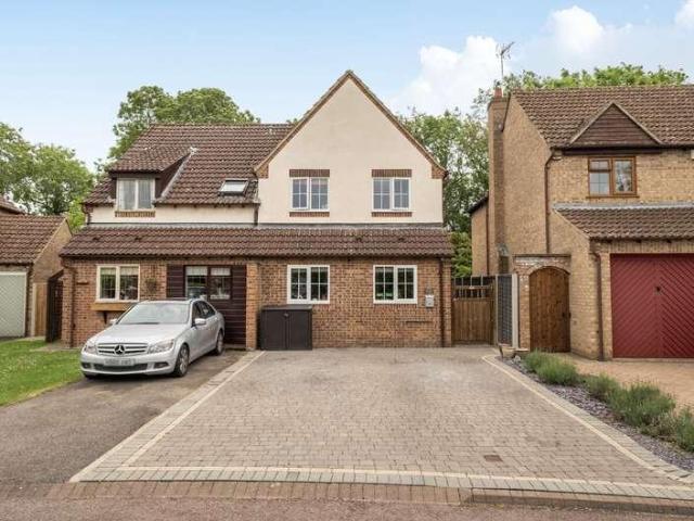 3 bed house for sale