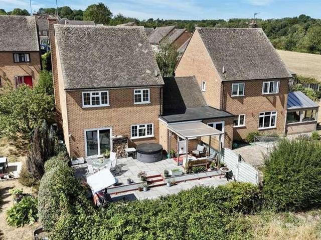 3 bed house for sale