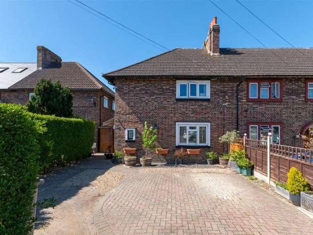 3 bed house for sale