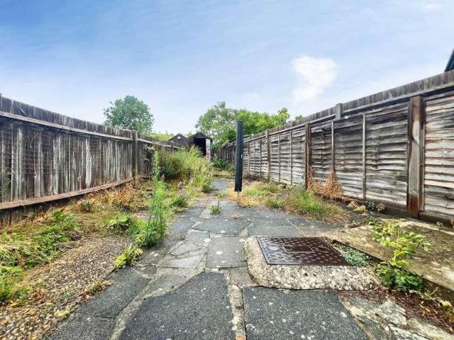 3 bed house for sale