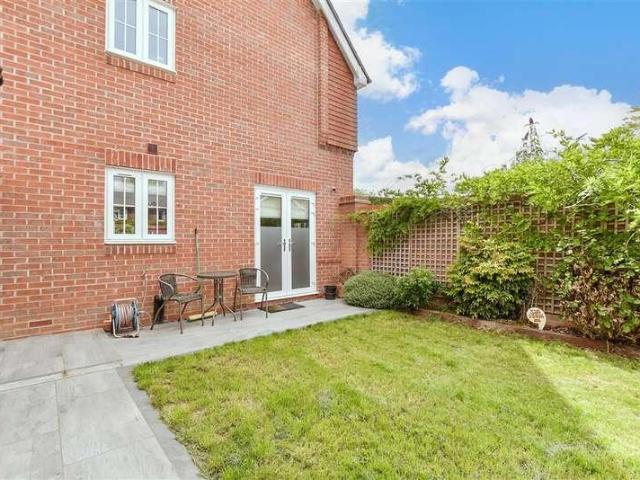 3 bed house for sale