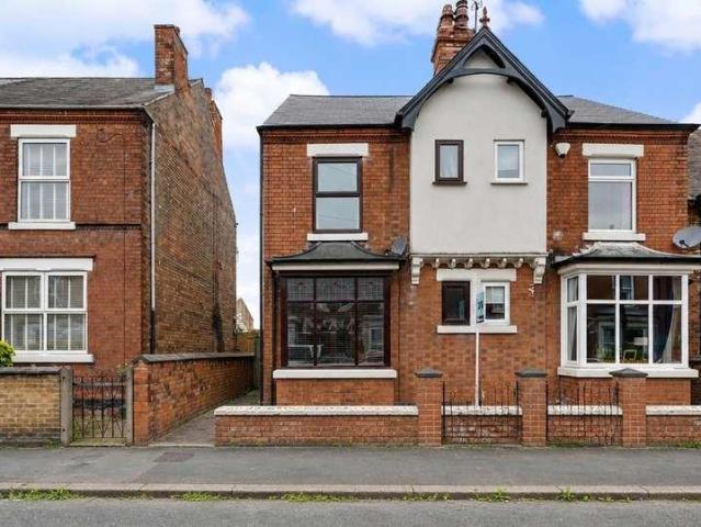 3 bed house for sale