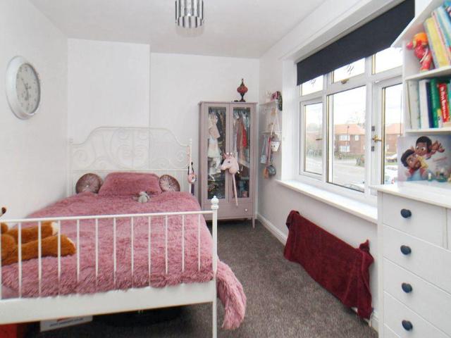 3 bed house for sale