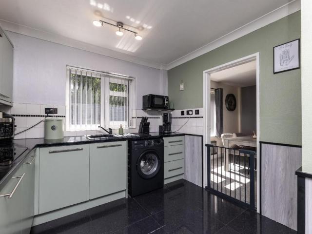 3 bed house for sale