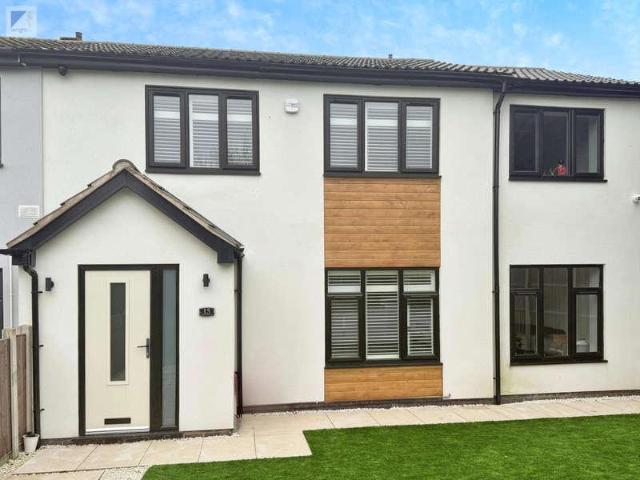 3 bed house for sale