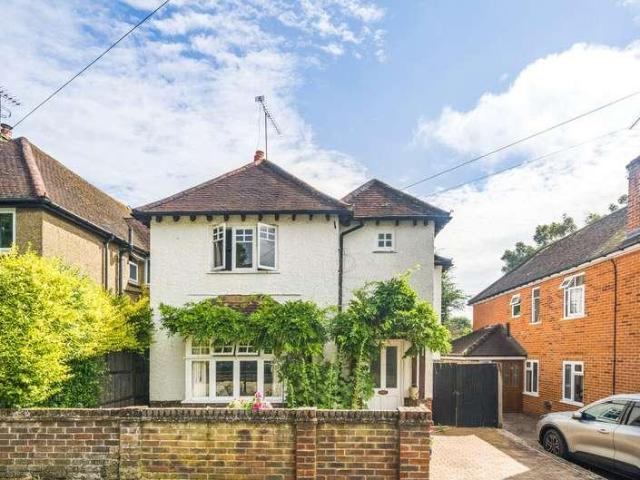 3 bed house for sale