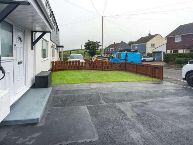 3 bed house for sale