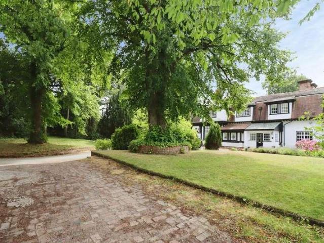 3 bed house for sale