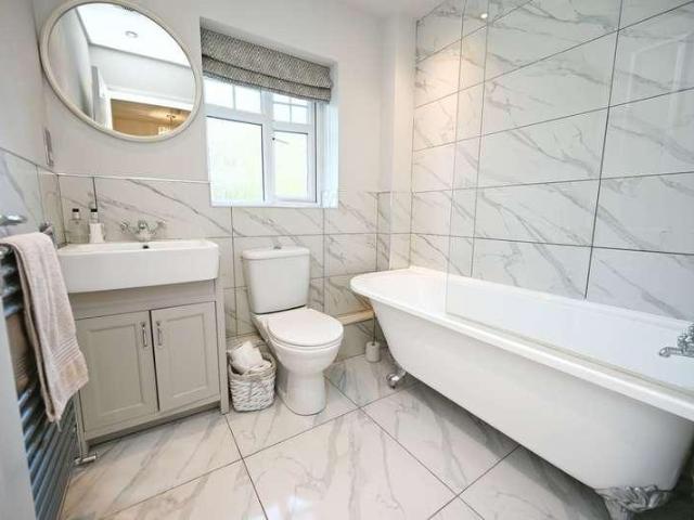 3 bed house for sale