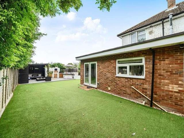 3 bed house for sale