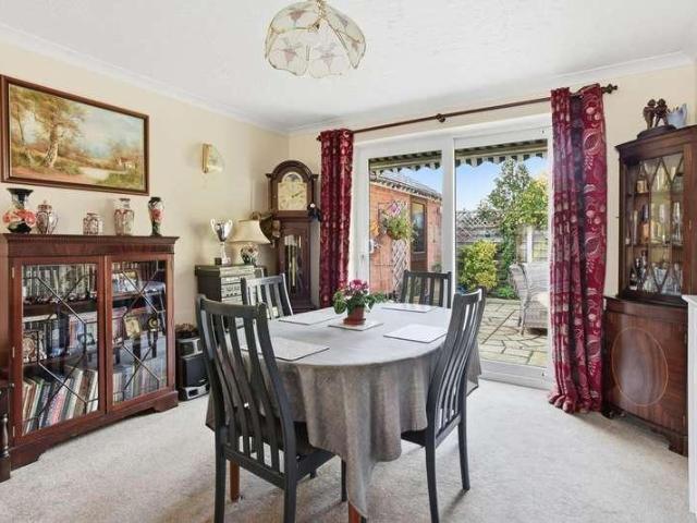 3 bed house for sale